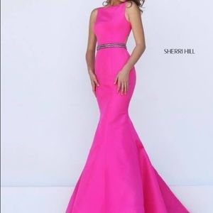 Sherri hill gown!